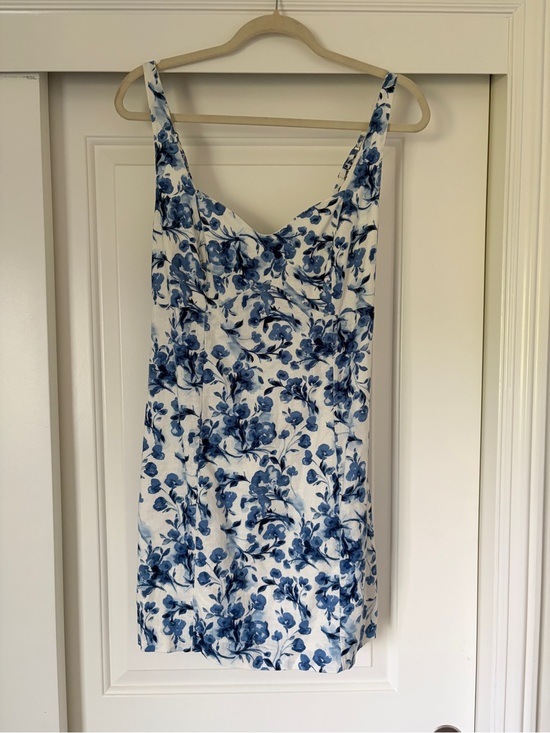 Abercrombie & Fitch Dresses & Skirts - Abercrombie & Fitch White Dress with Blue Floral Print